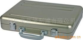 供应马口铁工具箱 通用马口铁铁罐 方罐 圆罐 异形罐 免费打样