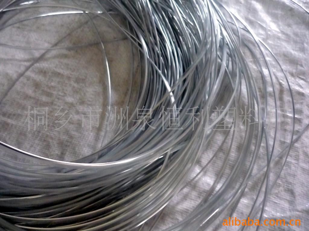 厂家直供T型银色骨条恒利塑料骨条 现货批发骨边包边嵌线卡条织带