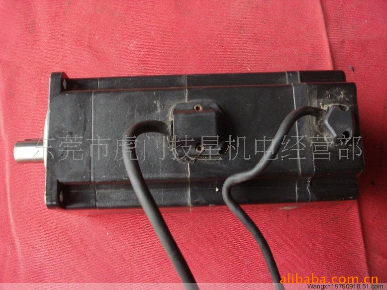 安川伺服电机SGM-04AW12    保好保修三个月