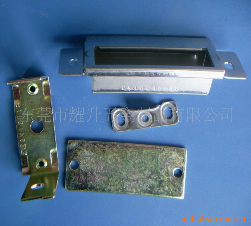 厂家产销各种电池片 五金零配件 端子等五金冲压产品