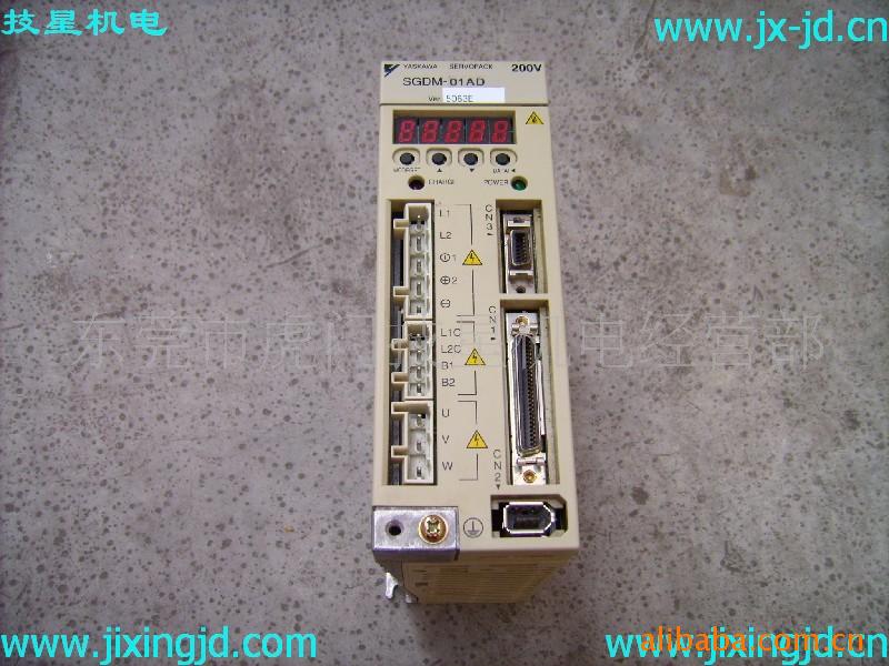 二手安川伺服驱动器SGDM-01ADA SGDM-01AD   保修三个月