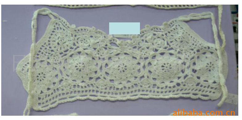 加工供应钉珠衣领、手工花边．手钩内衣。款式新，品种全