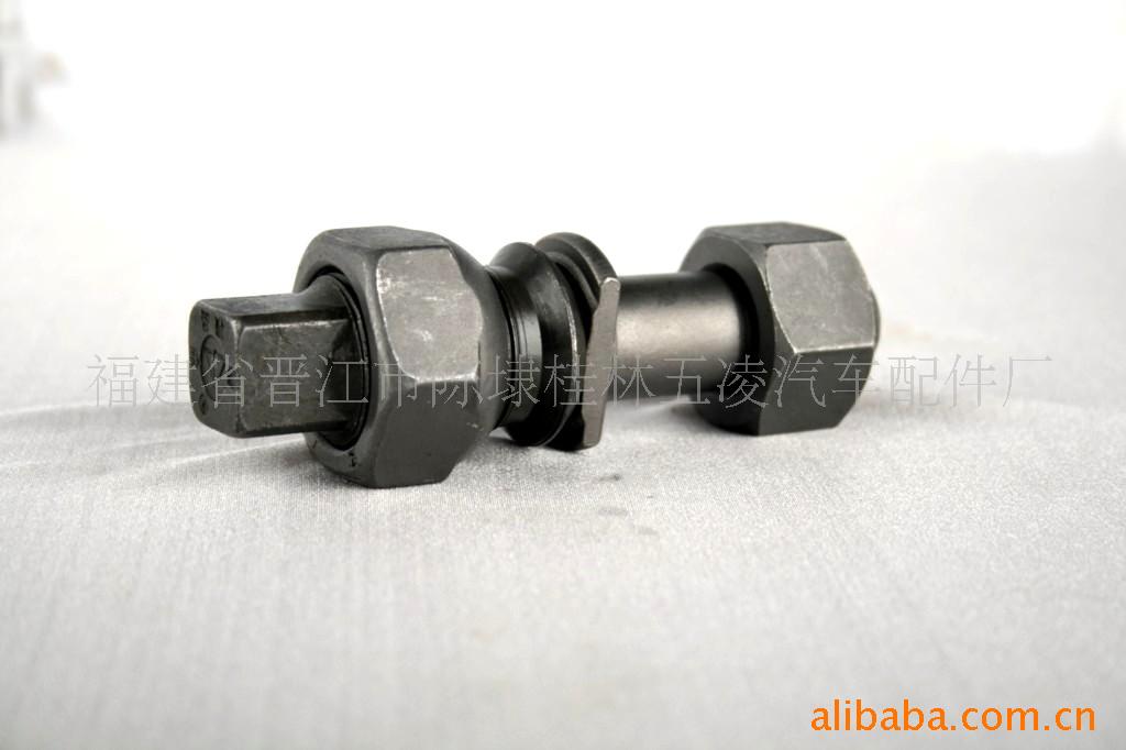 供应153后轮轮胎