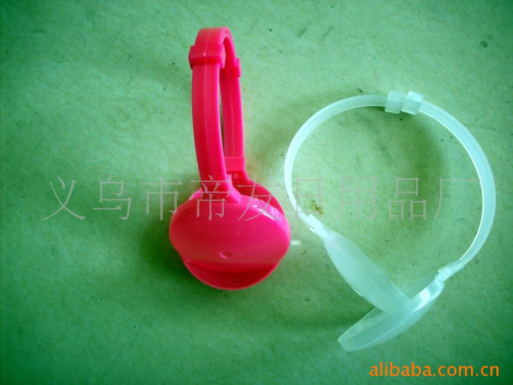 厂家生产供应保暖耳套架子、耳罩塑料骨架以及各种耳套塑料配件