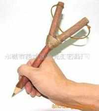 供应弹弓笔 款式新颖，弹弓木头笔，木头弹弓笔，木头工艺笔