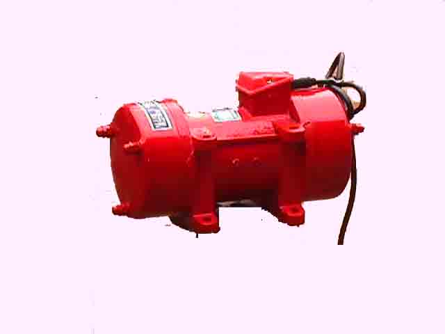 供应附着式振动器（平板振动器）