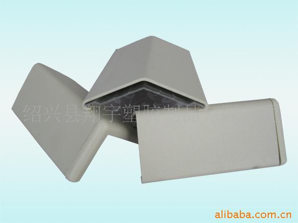 供应塑料PVC扶角PVC塑料挤压型材PE异型材PP异型材草坪围栏型材