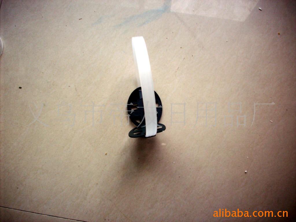 供应厂家保暖耳套架子/耳罩塑料骨架以及各种塑料配件(图)