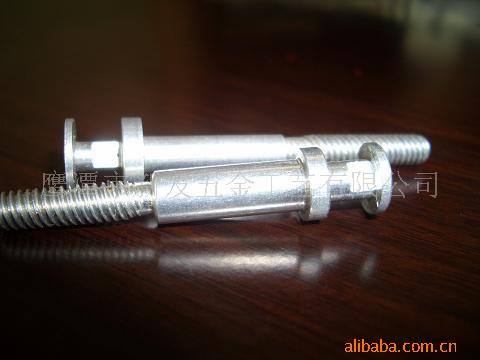 供应电子五金件，精密件，非标件，螺丝