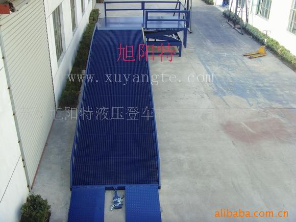 登车桥，集装箱装卸台，集装箱卸货台