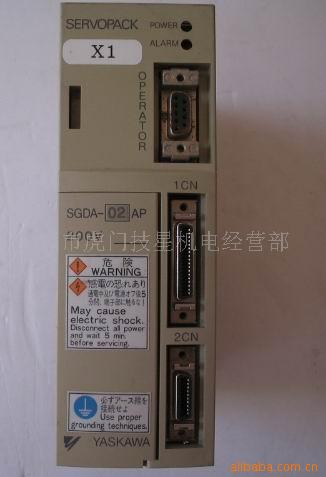C 安川伺服驱动器SGDA-02AP