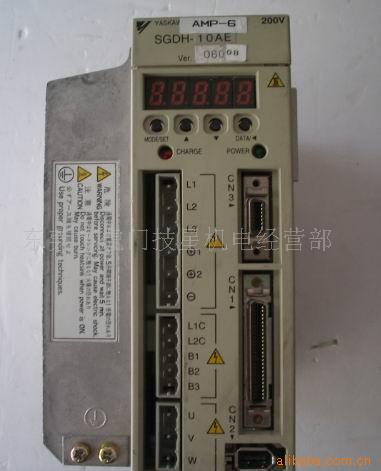 C 安川伺服驱动器SGDH-10AE  SGDH-15AE  保修三个月