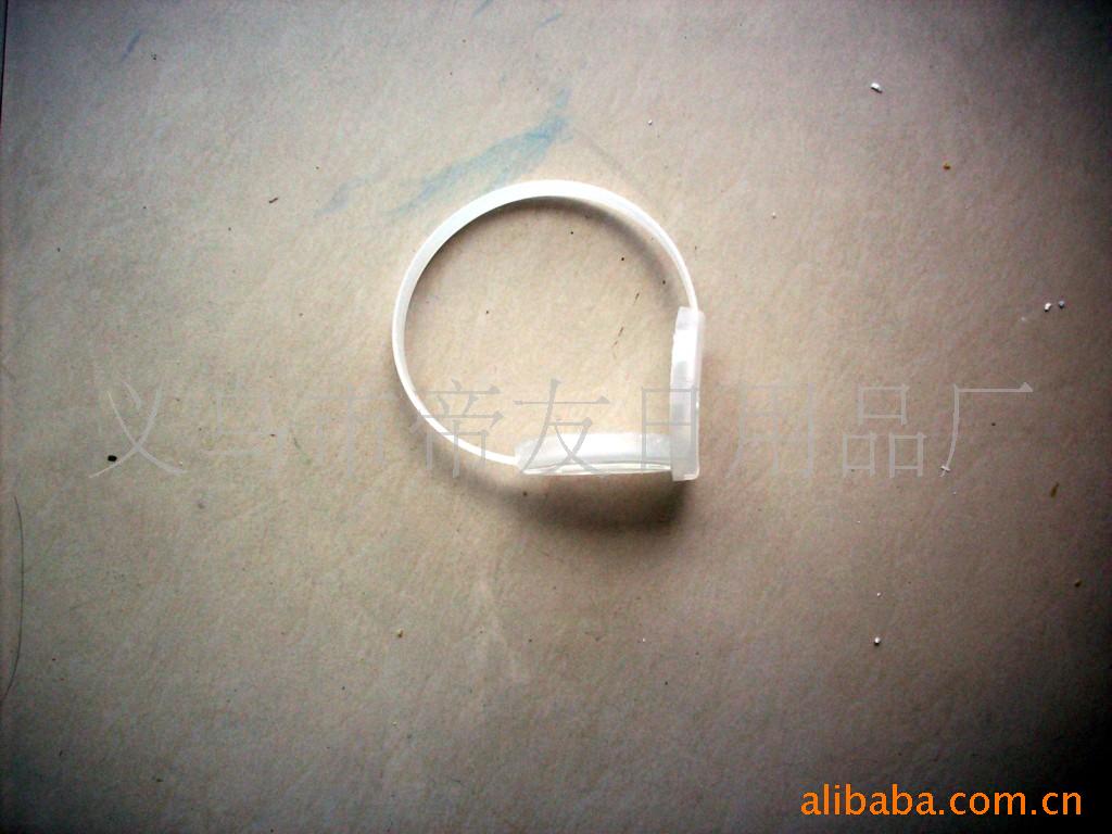供应厂家保暖耳套架子，耳罩骨架、以及塑料配件(图)