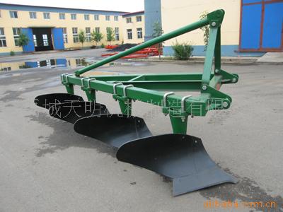 批发供应铧式犁、圆盘耙、圆盘犁、液压翻转犁1L-420