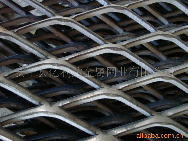 供应钢板网 拉伸板网 装饰菱形孔网