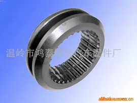 齿轮;变速器轮轴;同步器