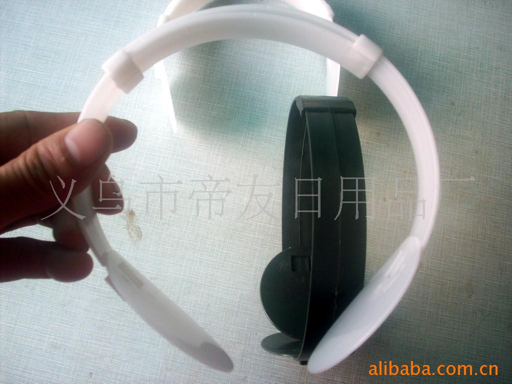 供应厂家保暖耳套架子、耳罩塑料夹子(图)