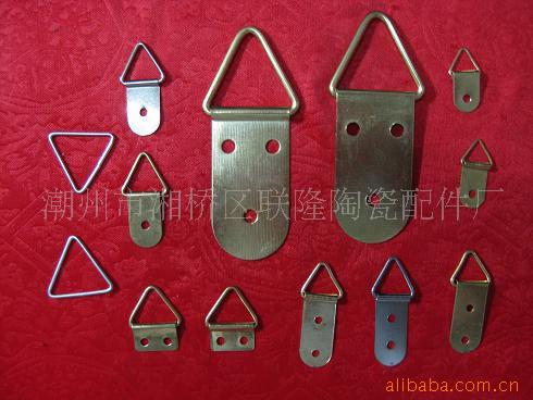 供应五金吊盘钩 盘子吊钩、盘子挂钩、粘贴钩、工艺盘三角钩