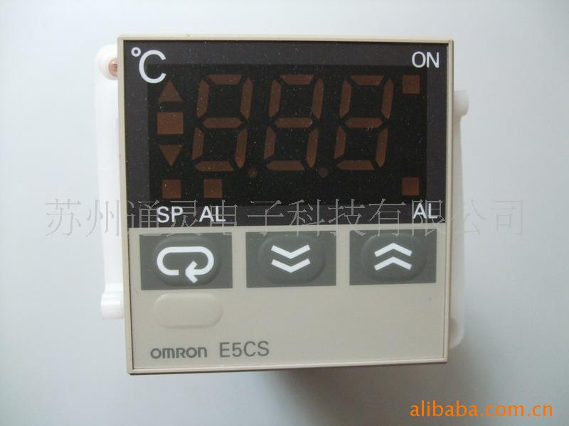 欧姆龙温控表E5CS-R1PX E5CS-R1PX-F E5CN-HQ2H01/3-W-FLK