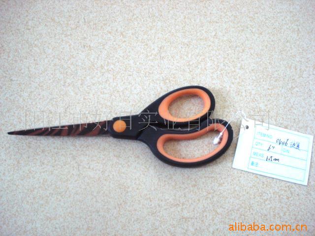 亚马逊新款厂家供应剪家用剪刀厨房剪学生剪用品民用剪塑料手柄