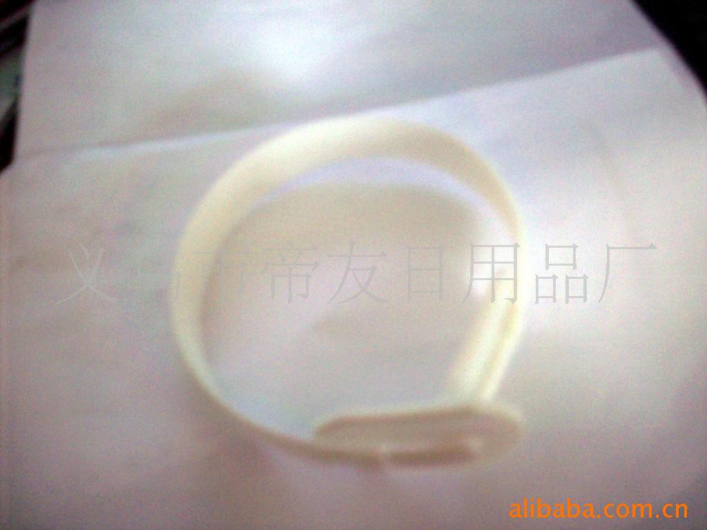 厂家供应保暖耳套塑料架子／耳套塑胶骨架以及各种塑料配件(图)