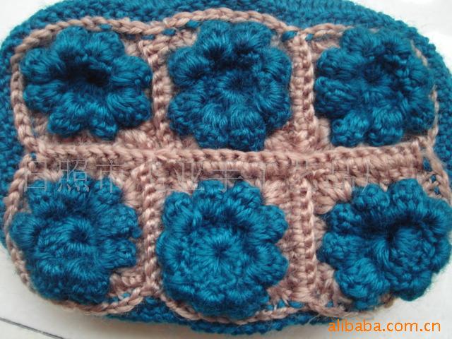 供应手勾花包.手钩花包钩编包.毛线包。款式新品种全