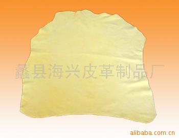厂家直销批发65*100CM自然形麂皮油鞣革擦车鹿皮巾鸡皮羊皮擦车布