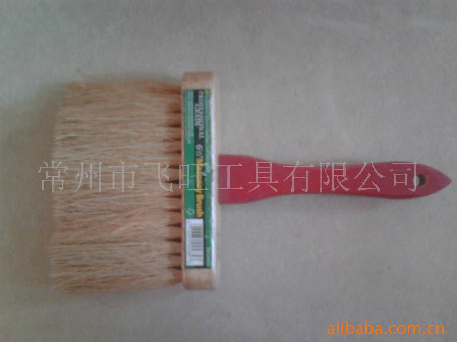 供应各种刷子、塑料制品、塑料粒子等制