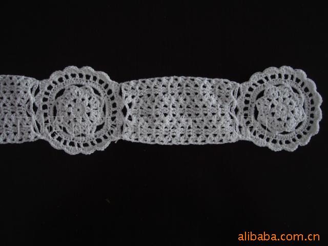 供应手钩花边.手钩衣领.棉线领花。手工钩编花边，