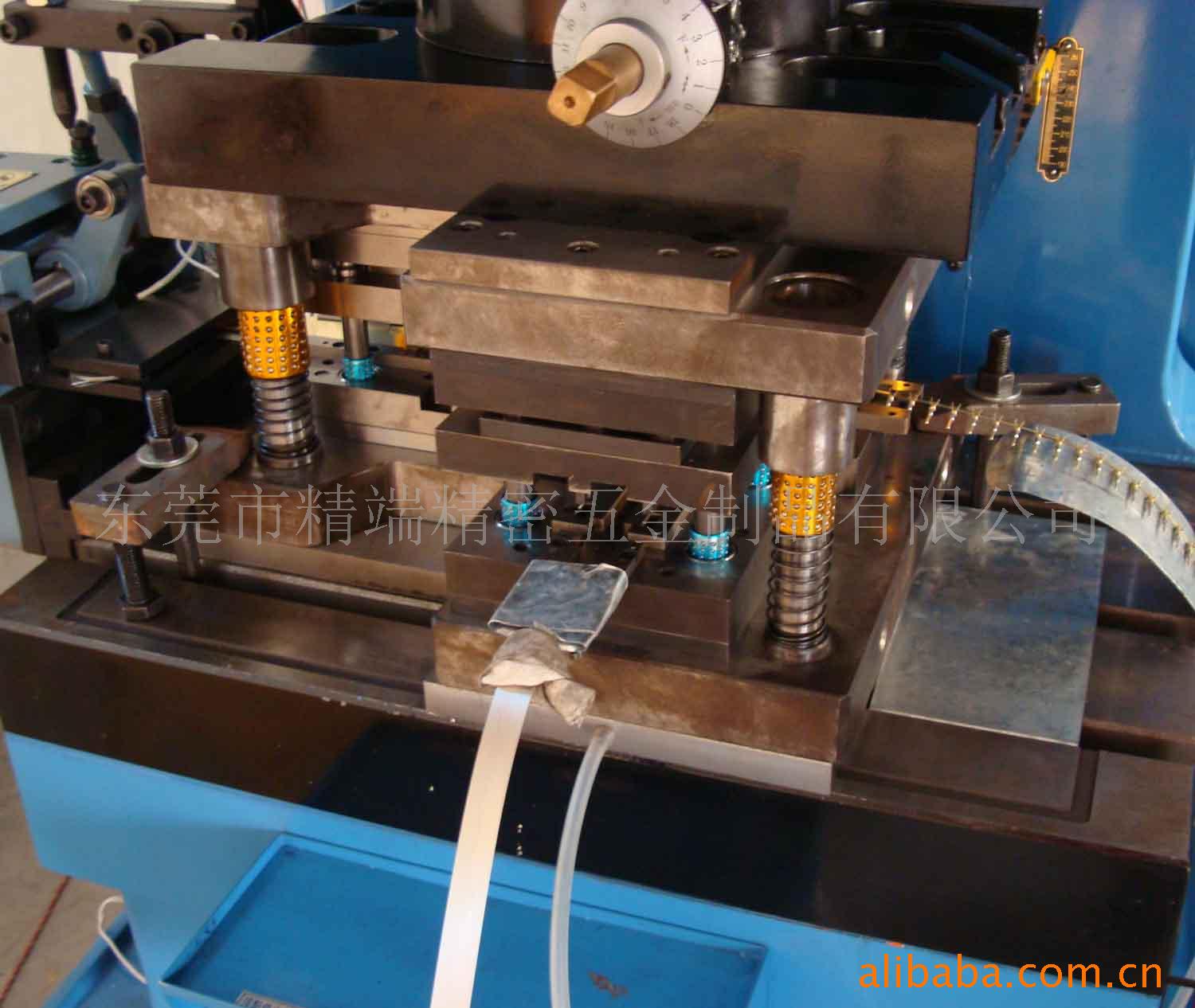 汽车复合端子连续模具