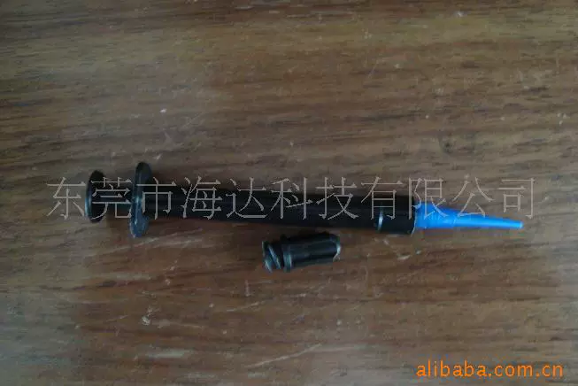 Поставка черного шприца, светонепроницаемый шприц (зображение)