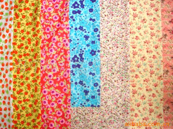 供应针织锦氨弹性面料运动服瑜伽服泳衣面料