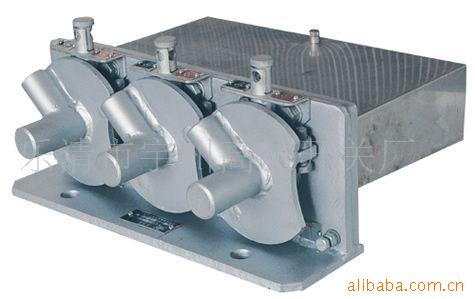 供应CS17系列操作机构