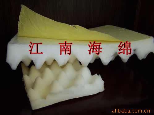 供应隔音吸声海绵 波浪型阻燃带胶海绵 吸音隔音板材