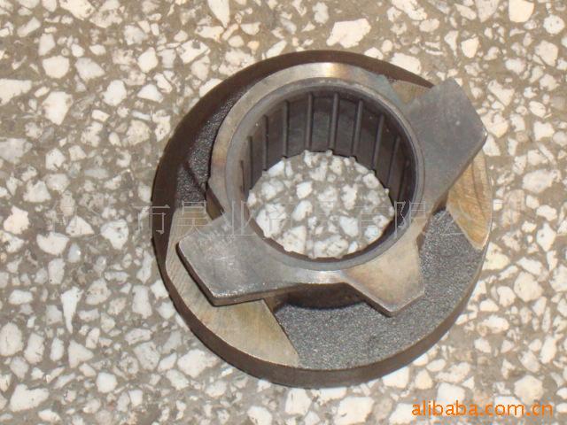 供应特雷克斯TEREX3304用15046689分离轴承  特雷克斯配件