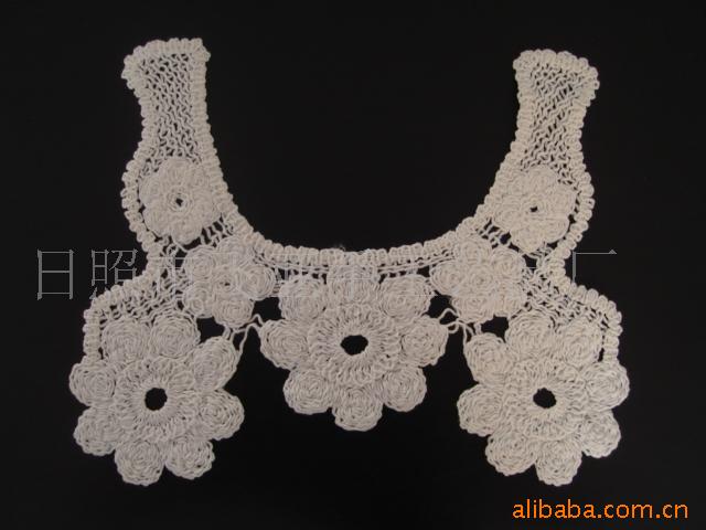 供应手勾衣领花边.棉线花边.钩针花边。手工制做。款式新品种全