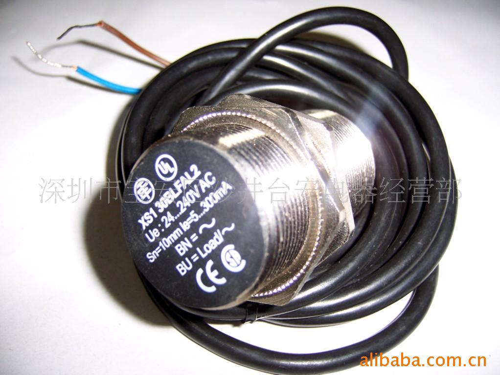 施耐德传感器XS130BLFAL2