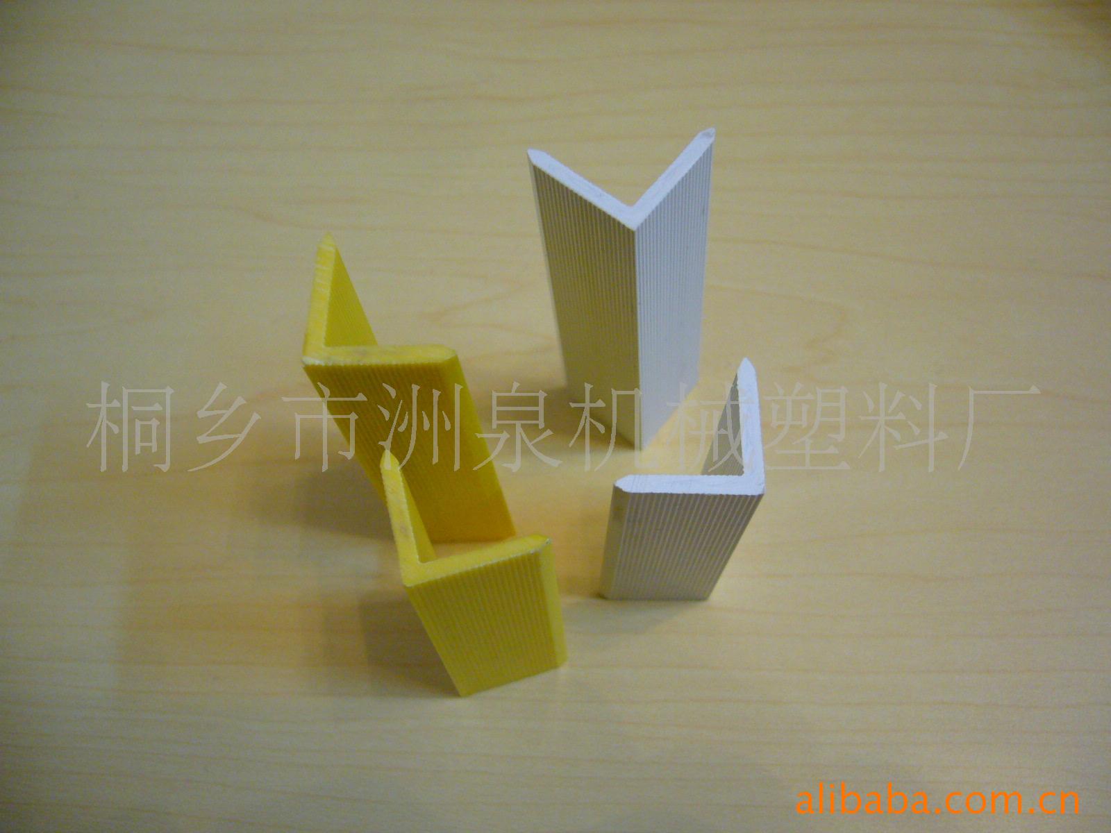供应PVC 直角型材 角线 装饰条 PVC挤塑 塑料挤出产品