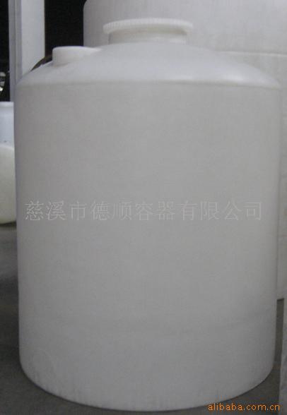 供应滚塑PE平底水箱