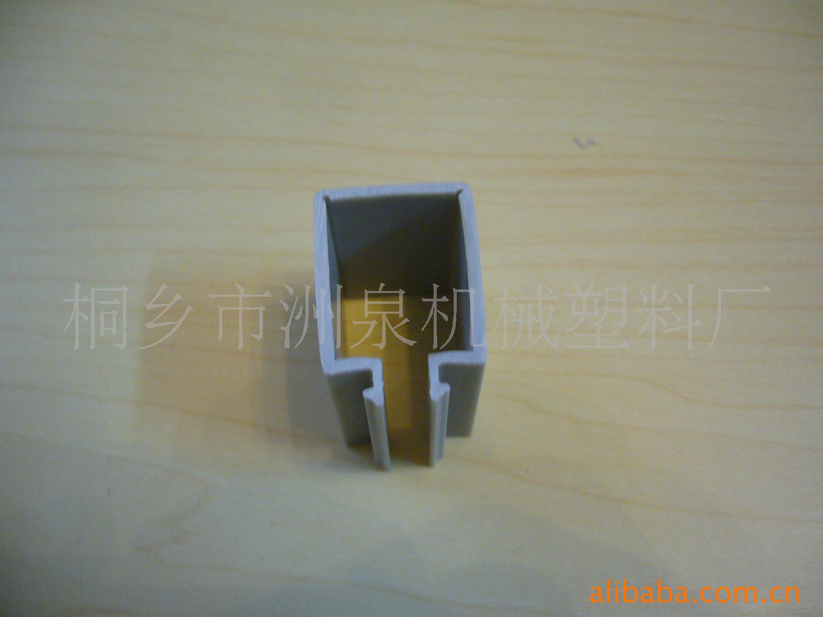 供应PVC型材 PVC线槽 卡槽 塑料条 塑料槽 挤塑加工可来样定制