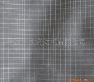 供应涤纶子母乱格子运动休闲服装面里料