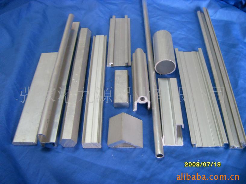 张家港九源铝业供应卷帘门铝型材，消防车卷帘门铝型材