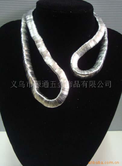 不锈钢蛇形项链
