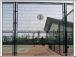 供应河北稳泰方管立柱式护栏网 高速公路护栏网 喷塑方管护栏网