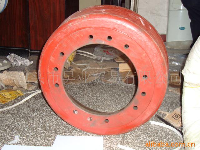 特雷克斯TEREX 3303  3304  3305用09010012前刹车毂