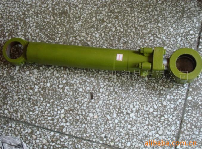 特雷克斯TEREX用15045103转向缸总成     特雷克斯配件