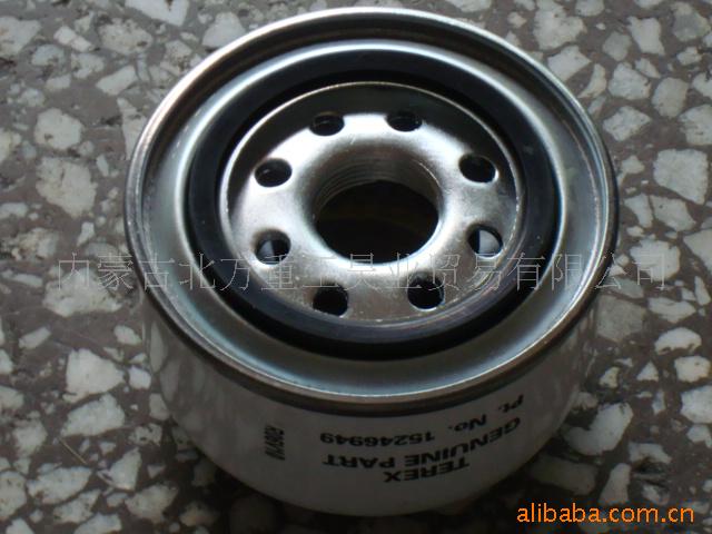 特雷克斯TEREX 3304 TR100用后桥呼吸器15246949  特雷克斯配件