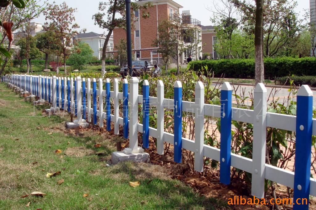 厂家直供市政pvc护栏网 小区别墅花园PVC围栏网 PVC护栏批发