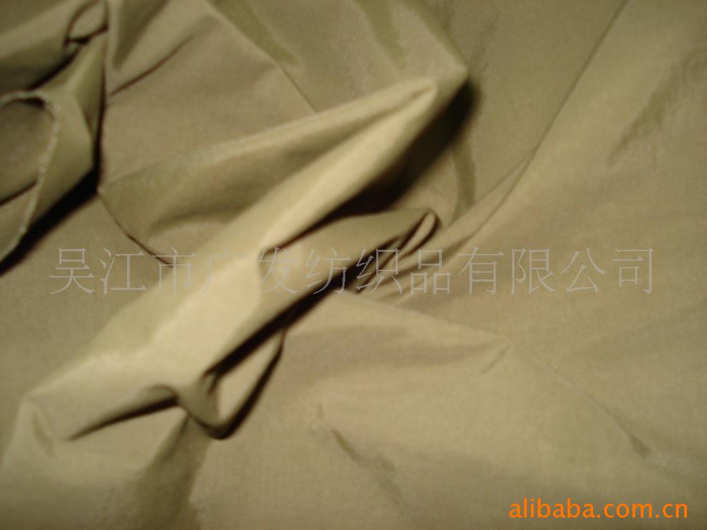 供应400T 30D*30D 2/1斜消光春亚纺、高密春亚纺,手感柔软