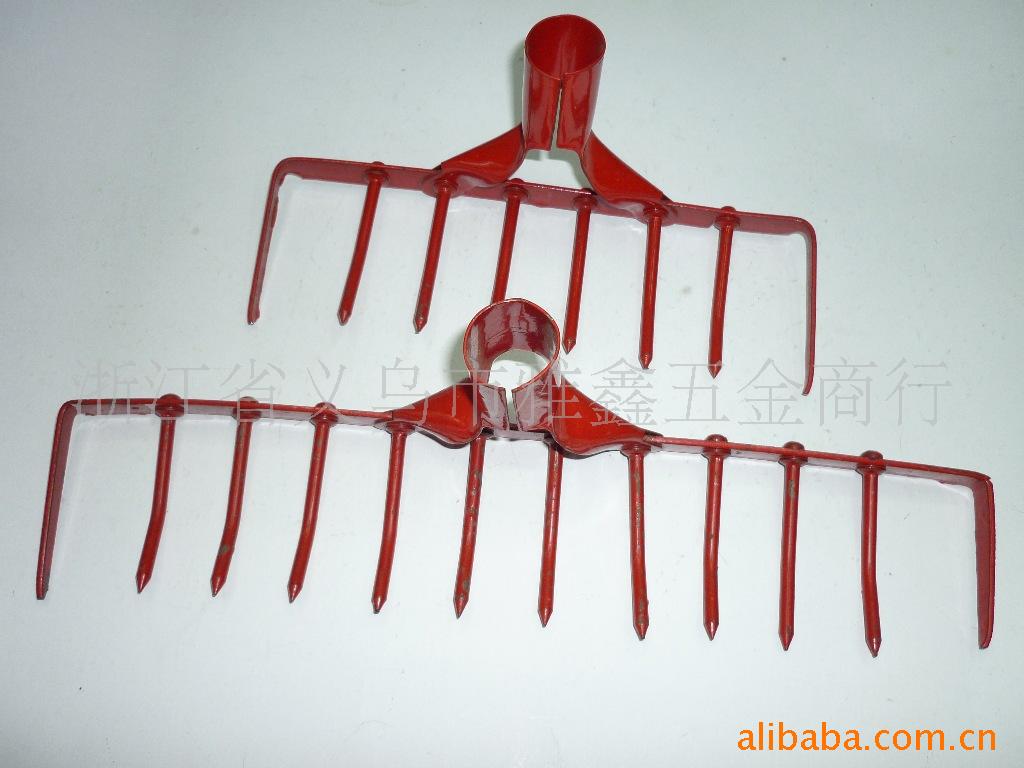 供应各种铁圆齿耙头 直齿耙头 扭齿耙头 园林工具 草耙